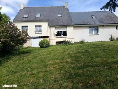 2 maisons attenantes