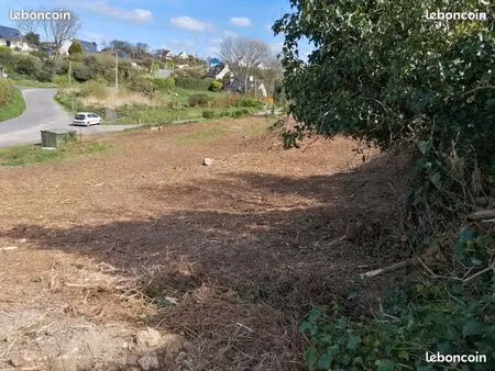 terrain de loisirs à 200 m de la plage