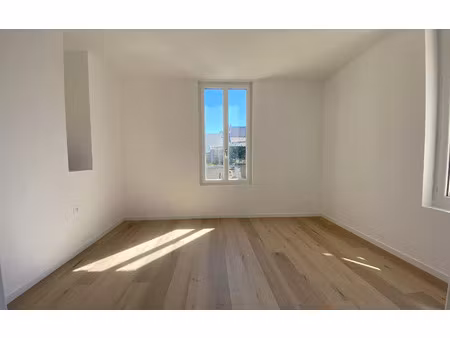 location appartement  m² t-3 à damville  700 €