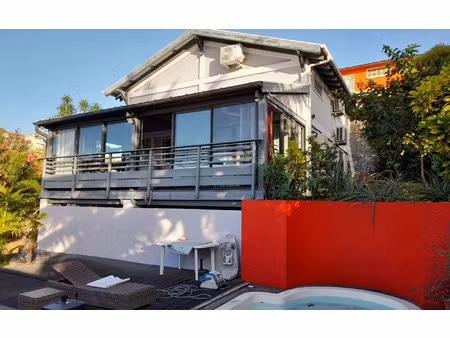 maison mamoudzou m² t-6 à vendre  675 000 €