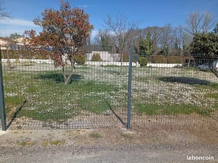 terrain constructible 580 m² – bagard