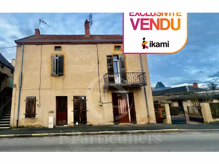 immeuble de 200 m² à genelard - 80 000 €