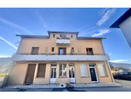 immeuble de 218 m² à gilly sur isere - 430 000 €