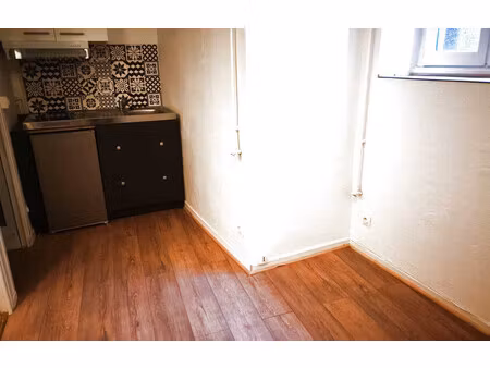 studio de 15 m² à valence - 400 €