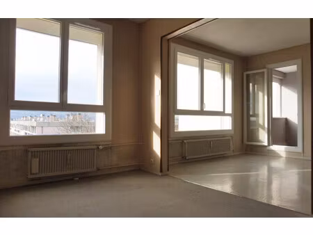 appartement de 75 m² à valence - 59 999 €