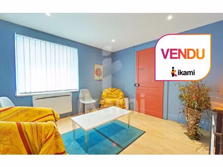 murs commerciaux de 49 m² à albertville - 100 000 €