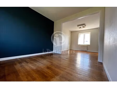 local professionnel de 102 m² à concarneau - 240 000 €