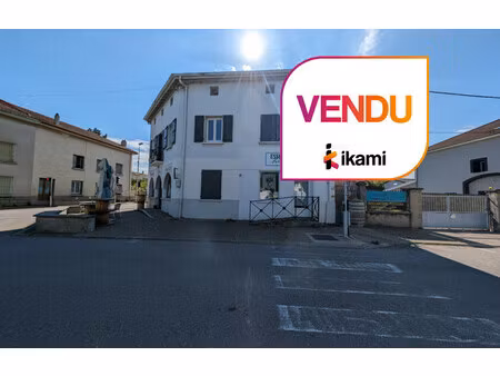 murs commerciaux de 300 m² à lapeyrouse mornay - 195 000 €
