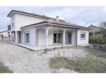 maison de 206 m² à st rambert d albon - 289 000 €