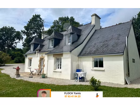 maison de 137 m² à chateauneuf du faou - 250 000 €