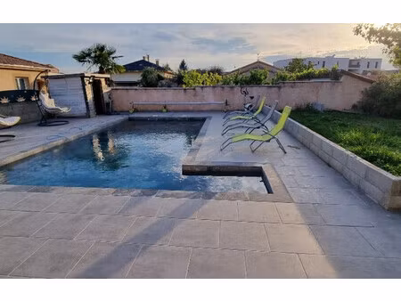 maison de 183 m² à chatuzange le goubet - 300 000 €