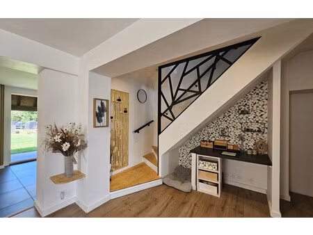 maison de 120 m² à entre deux guiers - 285 000 €