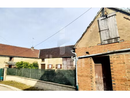 maison de 122 m² à germigny - 95 000 €