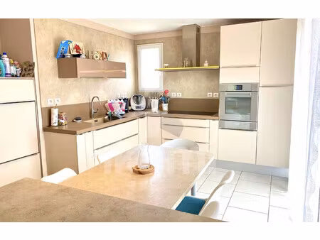 maison de 120 m² à hauterives - 242 000 €