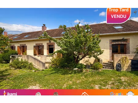 maison de 141 m² à la postolle - 175 000 €