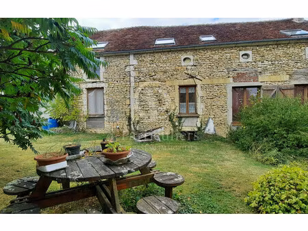maison de 276 m² à lain - 119 000 €
