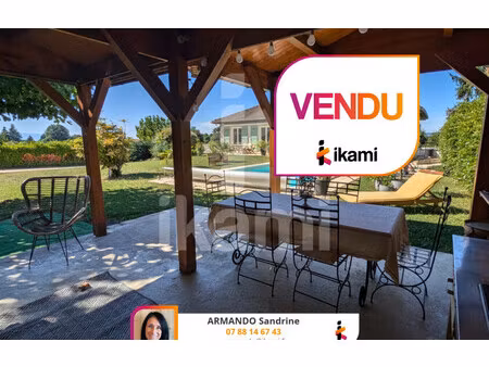 maison de 130 m² à marcollin - 365 000 €