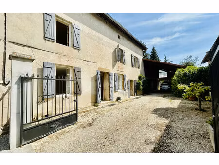 maison de 140 m² à marcollin - 239 000 €