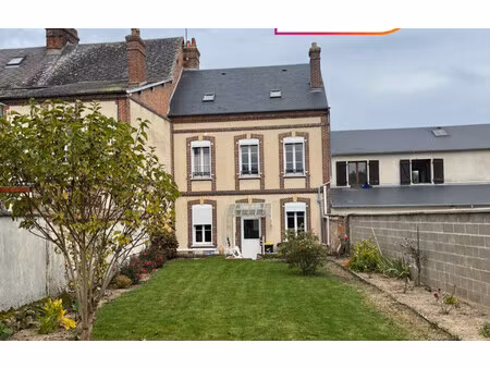 maison de 115 m² à mesnils sur iton - 162 000 €