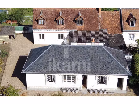maison de 150 m² à monthou sur cher - 200 000 €