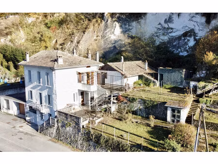 maison de 171 m² à pont en royans - 165 000 €