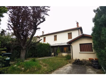 maison de 99 m² à roussillon - 140 000 €