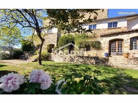 mas 13 pièces 278 m²
