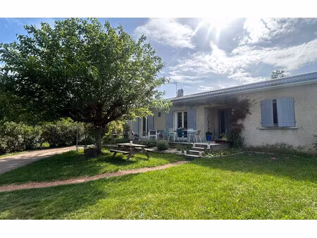 maison de 114 m² à st georges les bains - 349 000 €