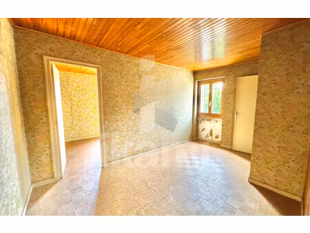 maison de 77 m² à st sauveur - 130 000 €