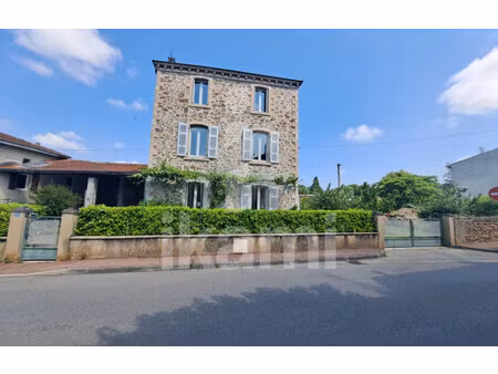 maison de 195 m² à st uze - 319 000 €