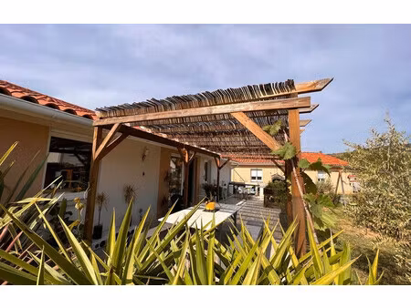 maison de 99 m² à st vallier - 279 000 €
