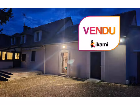 maison de 189 m² à varennes sur fouzon - 160 000 €