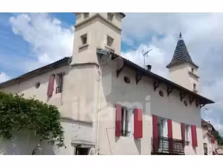 maison de 389 m² à pradines - 329 000 €