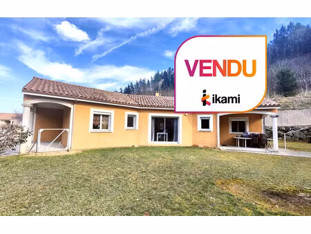 maison de 135 m² à vocance - 245 000 €