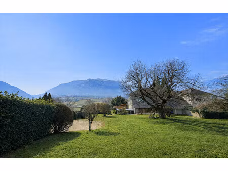 terrain à batir de 1 500 m² à st jean de moirans - 285 000 €