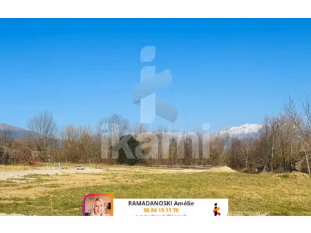 terrain à batir de 680 m² à sinard - 124 000 €