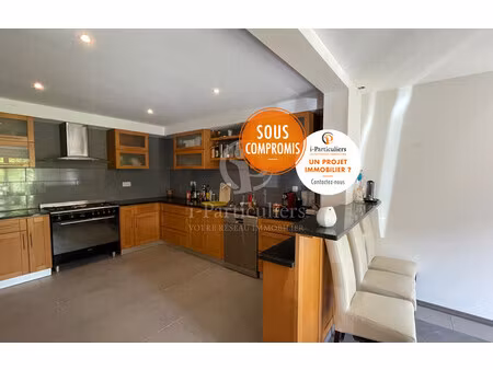 maison de 240 m² à etrembieres - 536 000 €