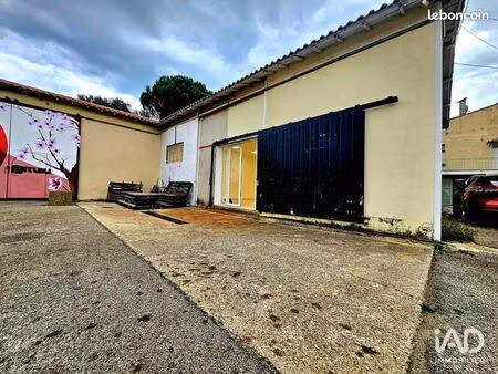 local 90 m² beaucaire