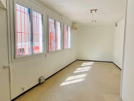 local commercial ou professionnel st mamert du gard