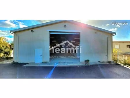 local 592 m² salindres