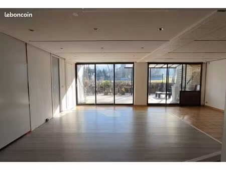 loft 4 pièces 270 m²