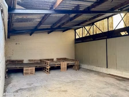location entrepôt / box / local 100 m2 - quimper