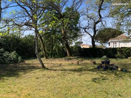 terrain 452 m² lanton