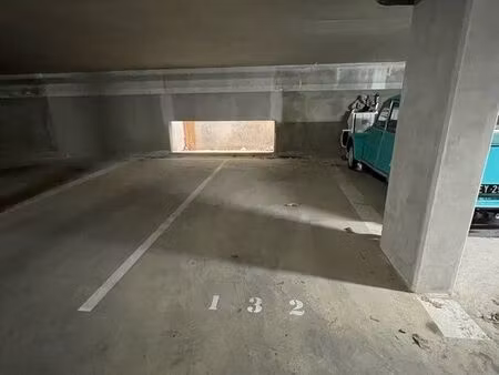 parking place de stationnement