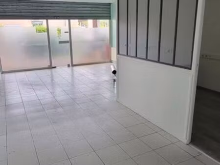 local commercial à louer