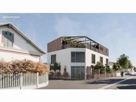 plateau 160 m² à louer – taussat centre