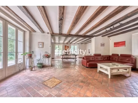 maison 8 pièces - 270 m²