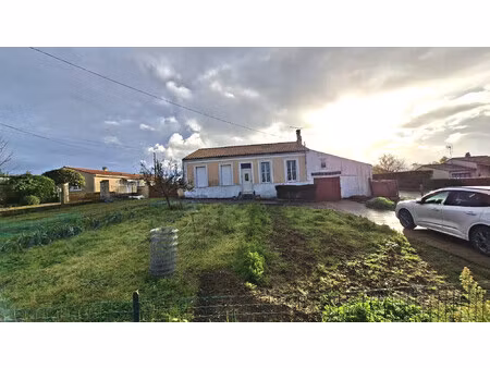 une surprenante maison ....