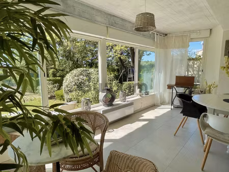 belle villa avec piscine et prestations complètes