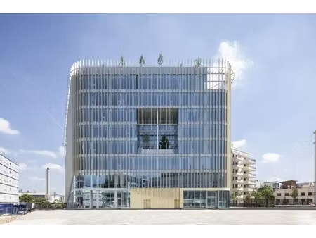 location bureaux 870 m² à 3 770 m²